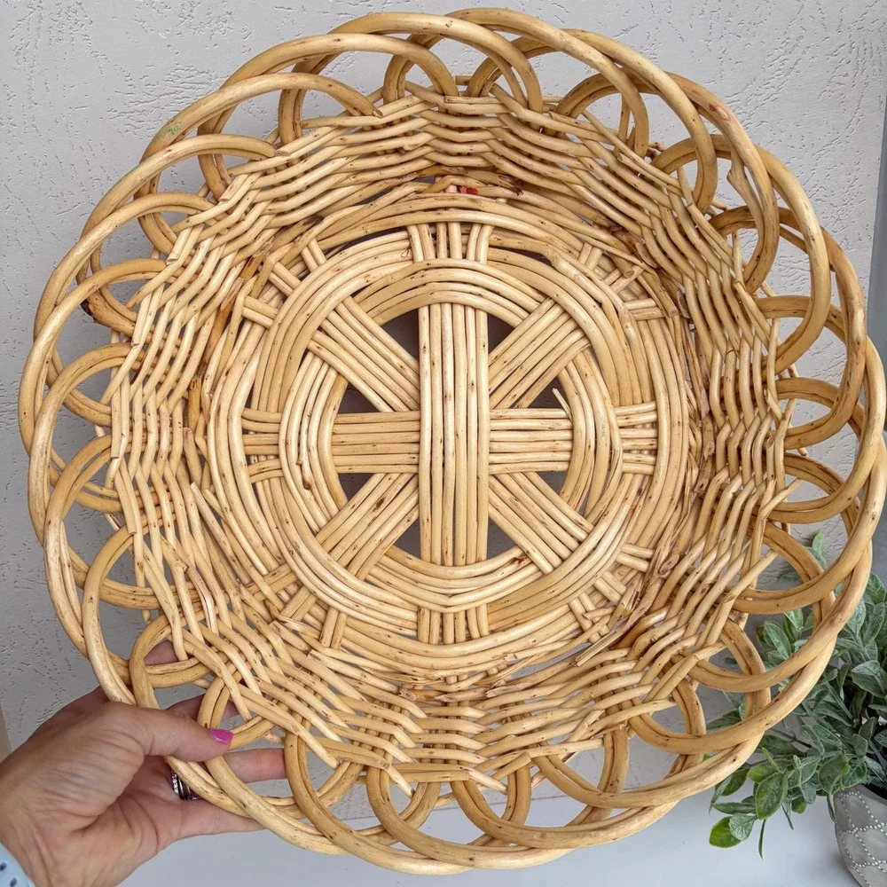 Vintage Round Wicker Rattan Basket Bowl Scalloped Edge 15 Inch Boho Decor